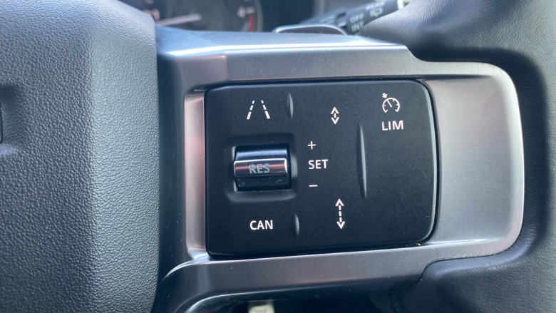 Land Rover Discovery Diesel 3.0 D300 R-Dynamic SE Commercial Auto